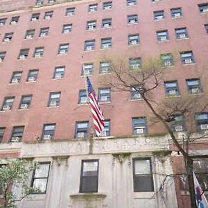 Vanderbilt Ymca Хостел